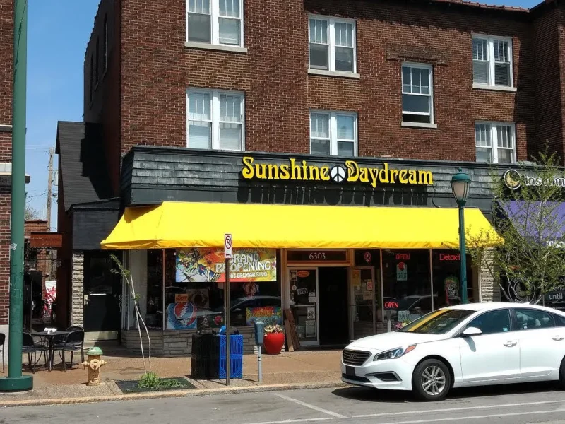 Exterior - 6301 Delmar Blvd